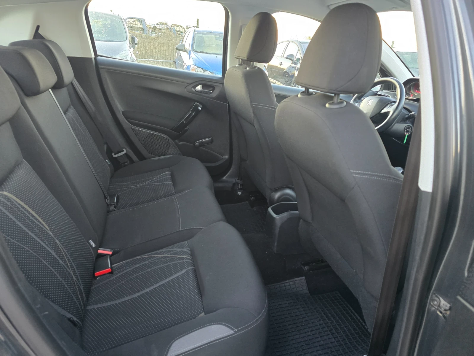 Peugeot 208 1.2i 82�� 103000 ��. ���� 5 | Mobile.bg � ����������� 17