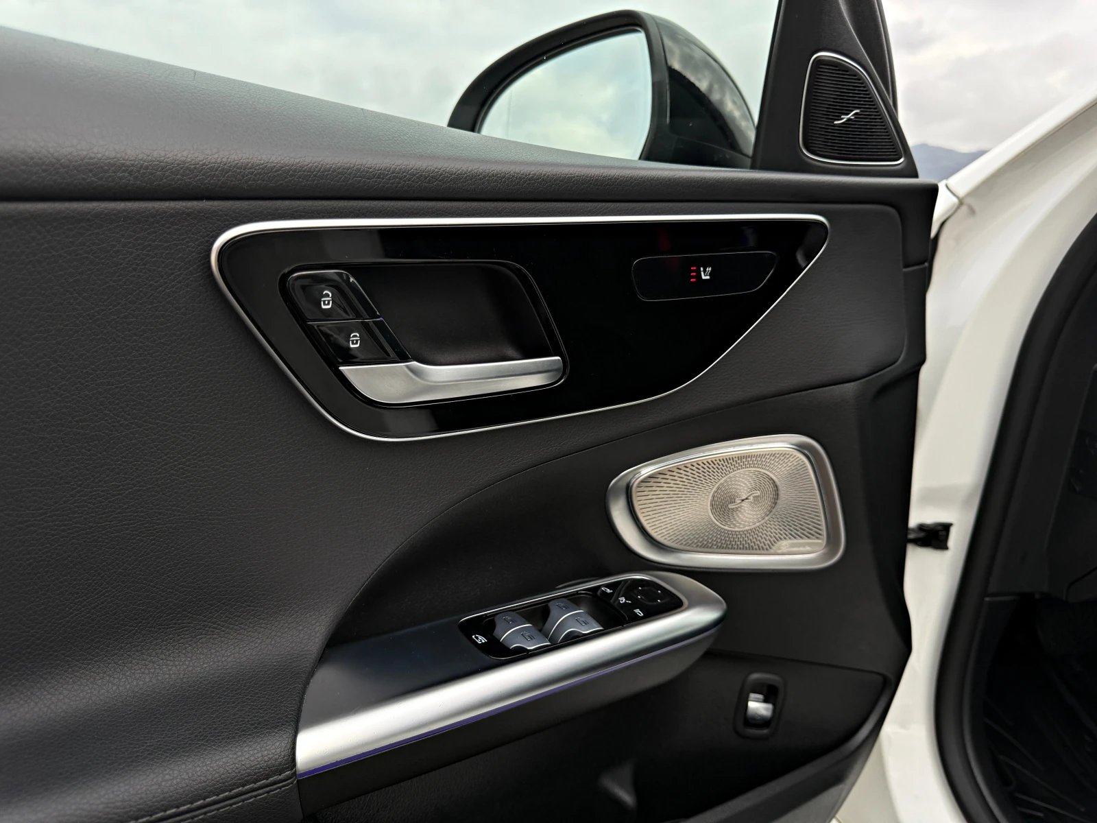 Mercedes-Benz C 220 Burmester Head-up Camera  - изображение 10