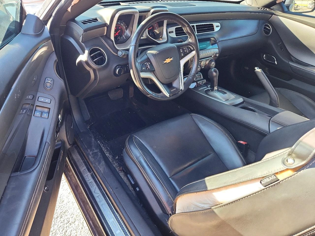 Chevrolet Camaro SS* 6.2* V8* КОЖА* ПОДГРЕВ* КАМЕРА*  - изображение 7
