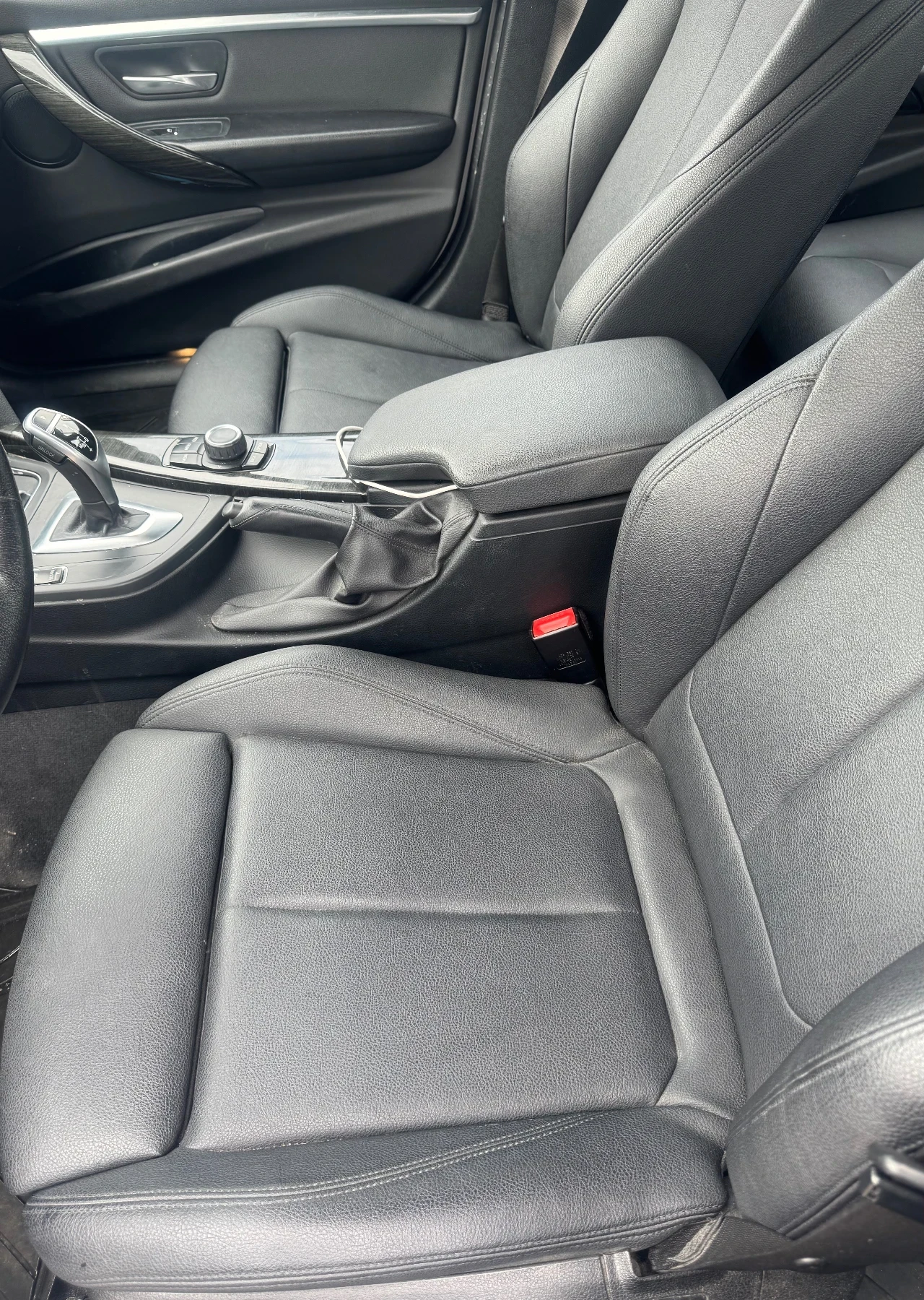 BMW 330 X-drive, снимка 8 - Автомобили и джипове - 53934595