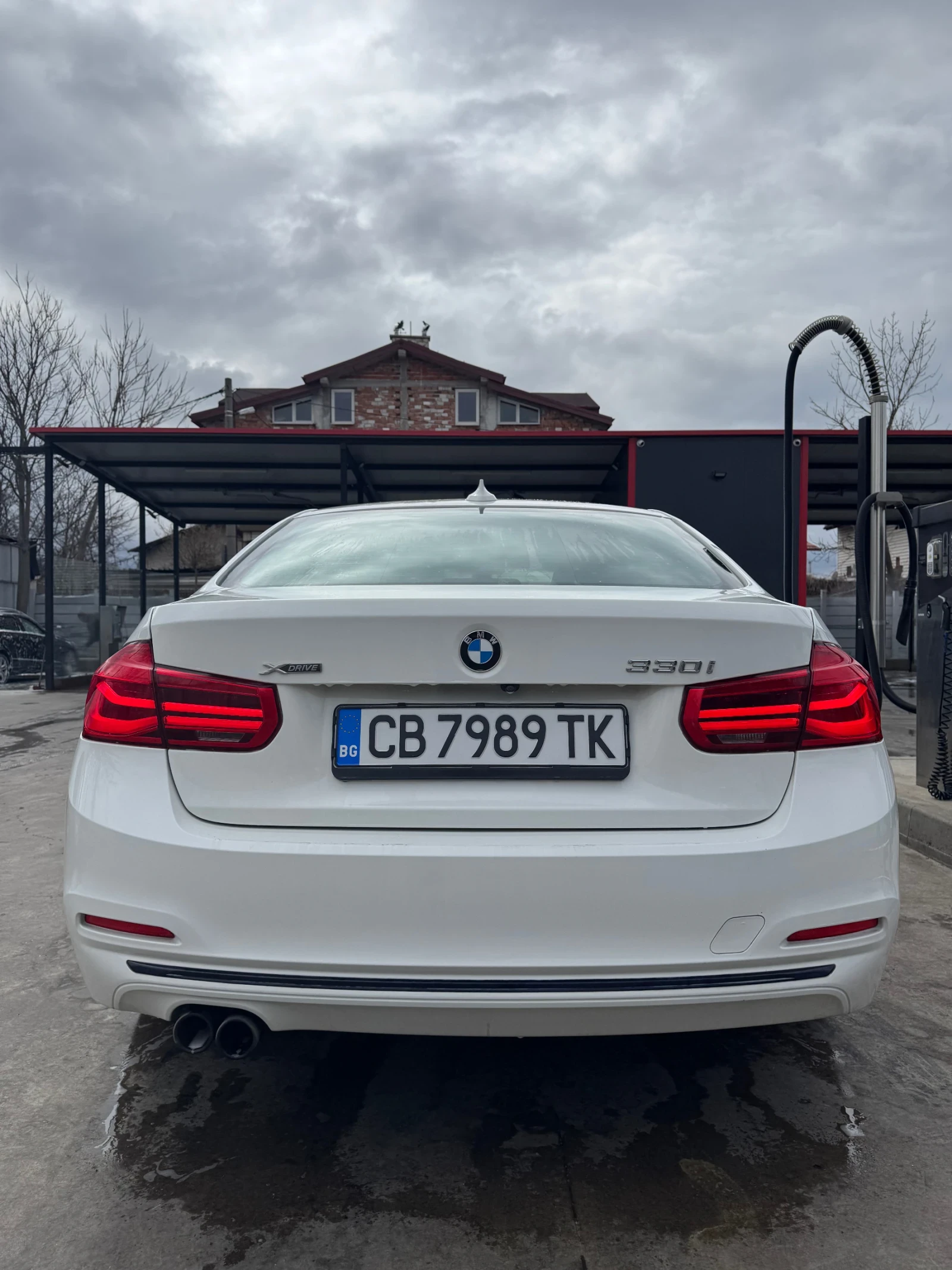 BMW 330 X-drive, снимка 4 - Автомобили и джипове - 53934595
