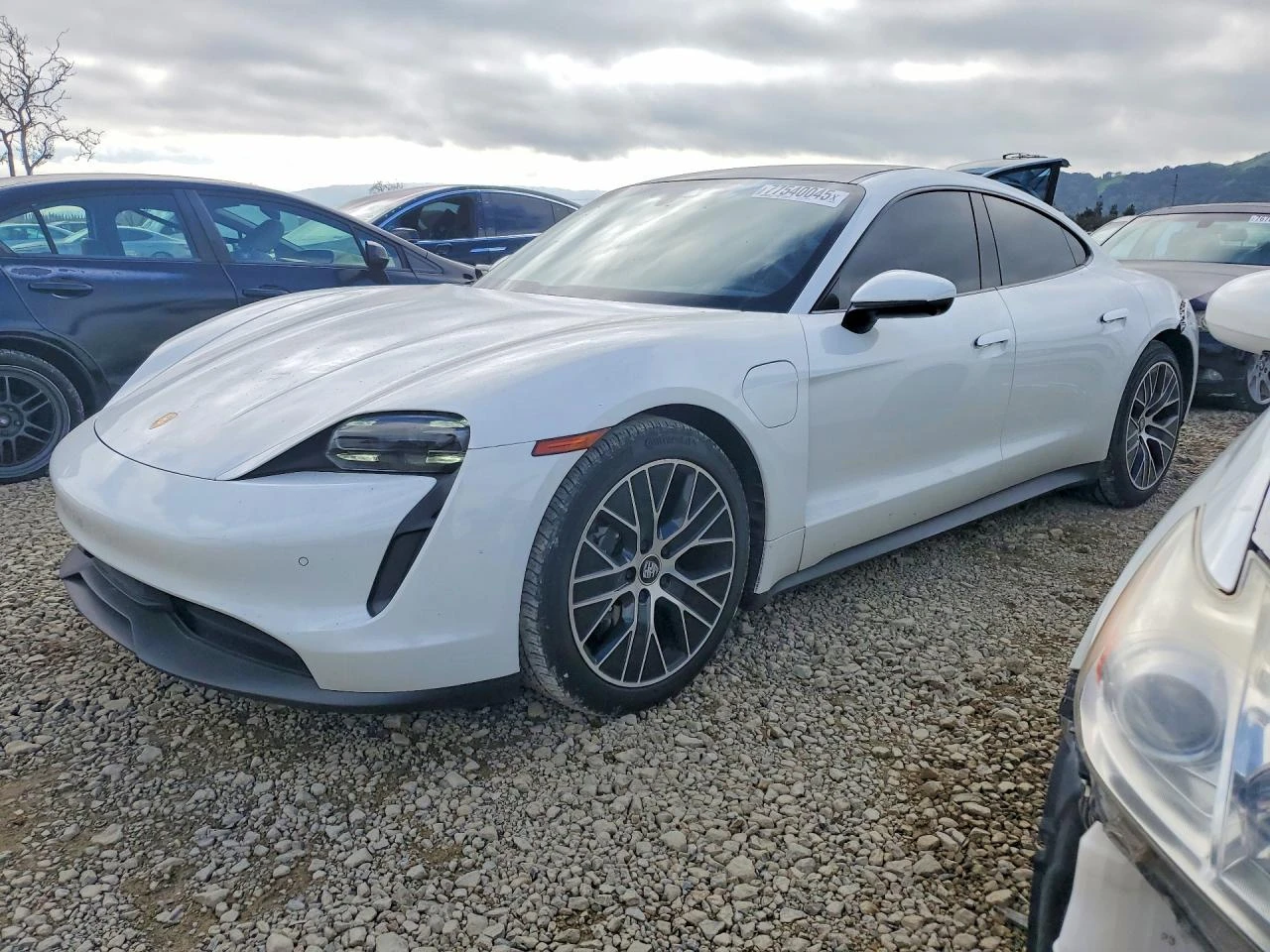 Porsche Taycan PERFORMANCE BATTERY, снимка 2 - Автомобили и джипове - 53987145