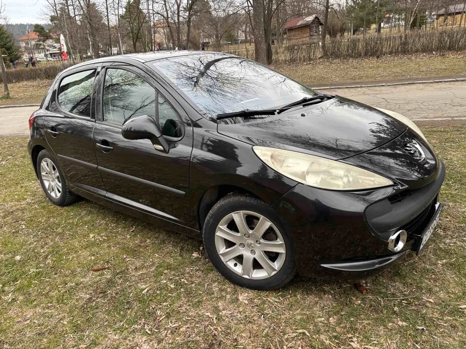 Peugeot 207 1.6 HDI, снимка 3 - Автомобили и джипове - 54193178