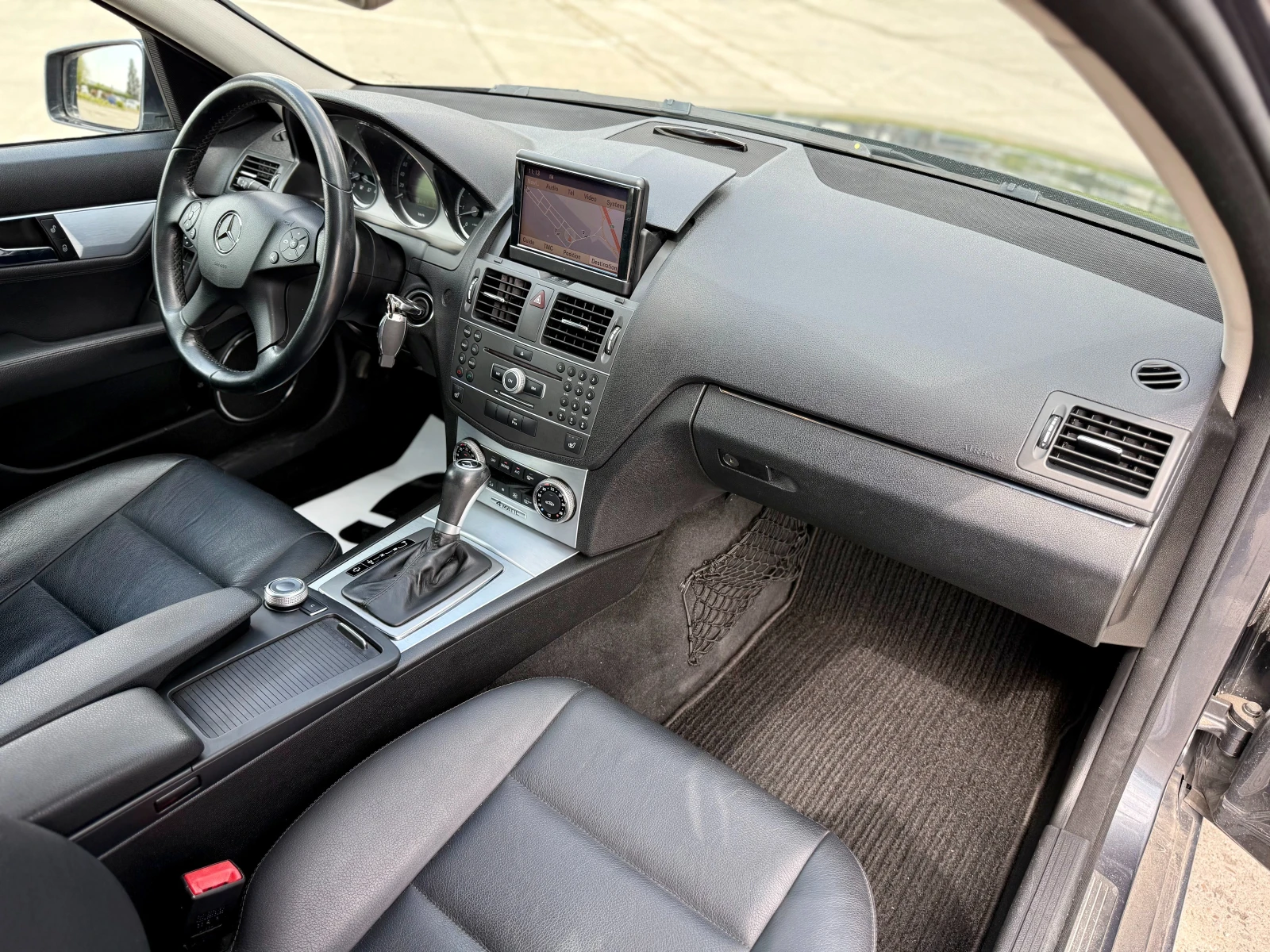 Mercedes-Benz C 350 3.0* 231HP* 4MATIC* AUTOMAT , снимка 14 - Автомобили и джипове - 54387025