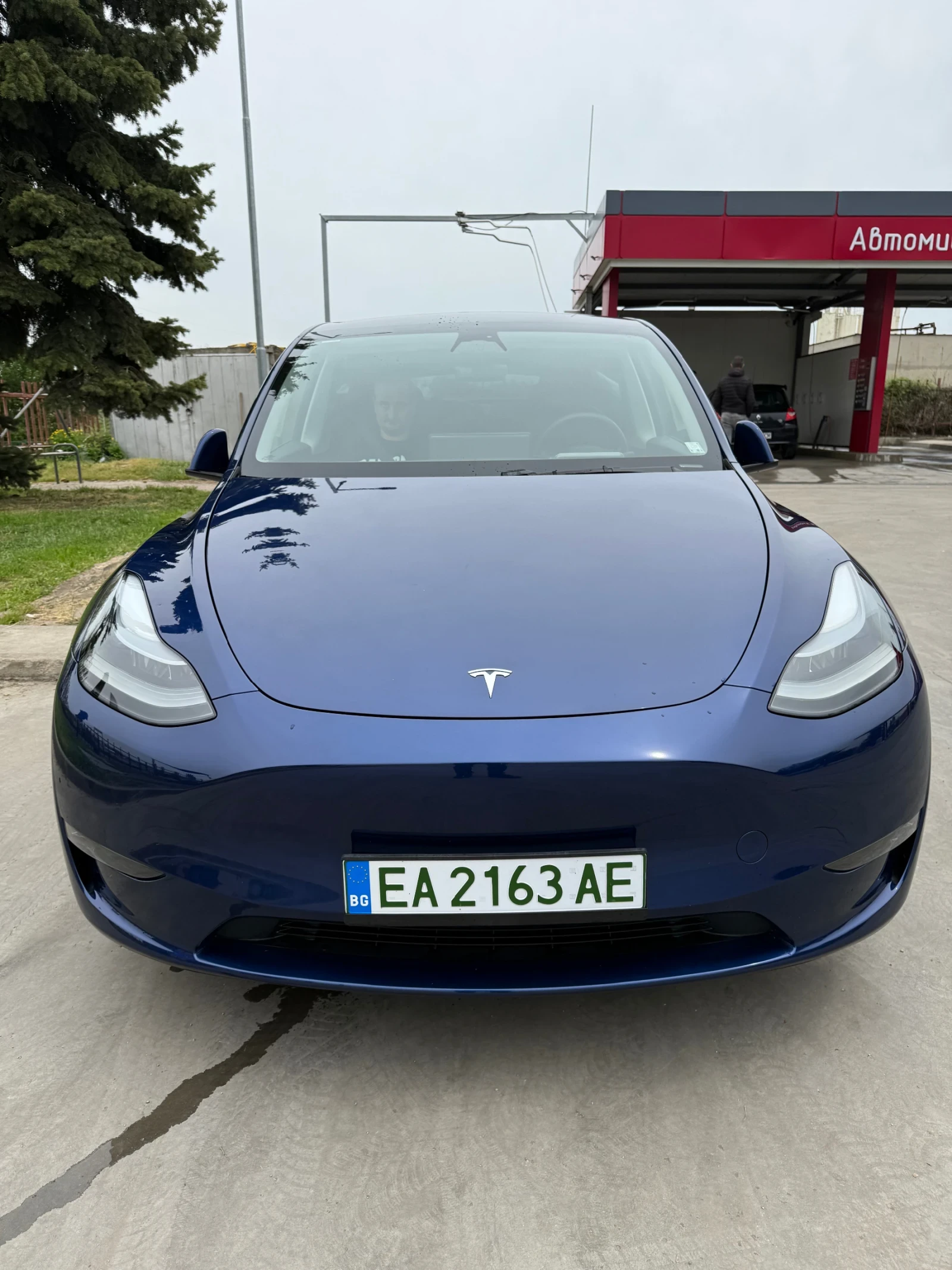 Tesla Model Y Long range AWD dual motor