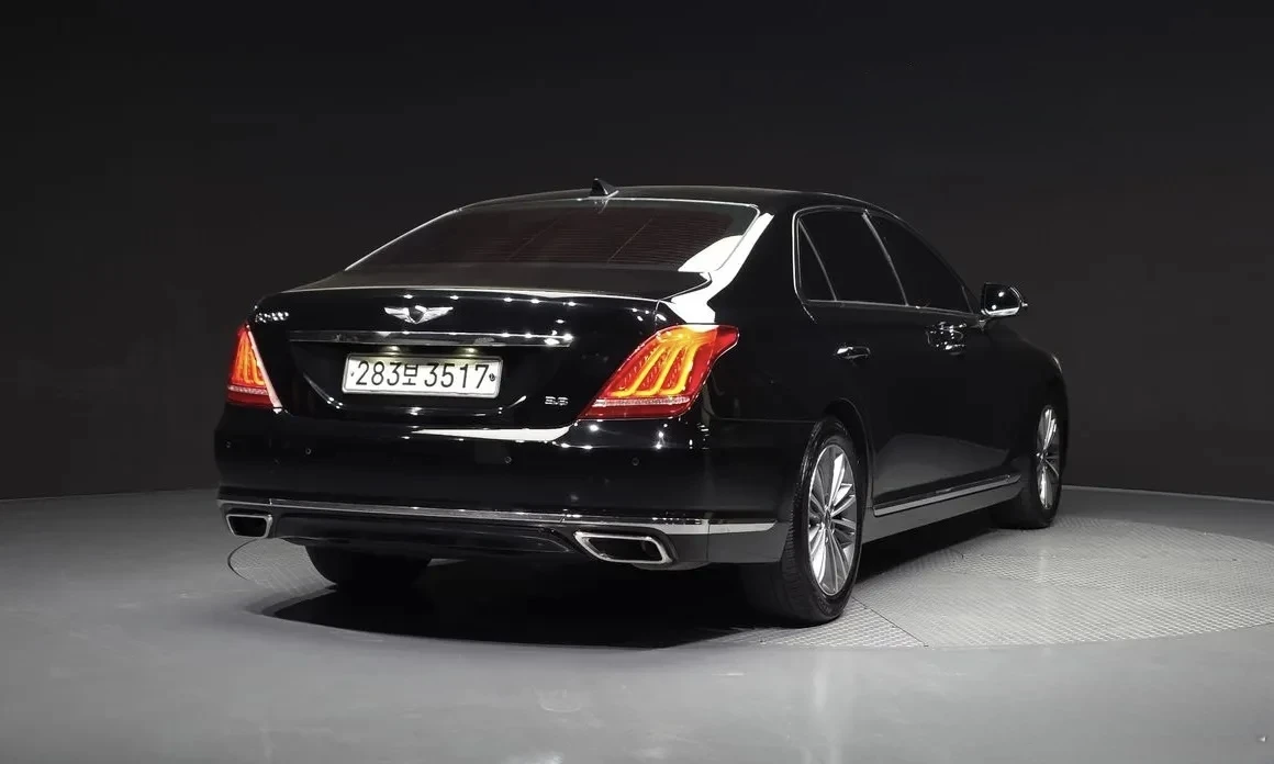 Genesis G90 EQ900 Luxury 3.8 GDI, снимка 2 - Автомобили и джипове - 54804648