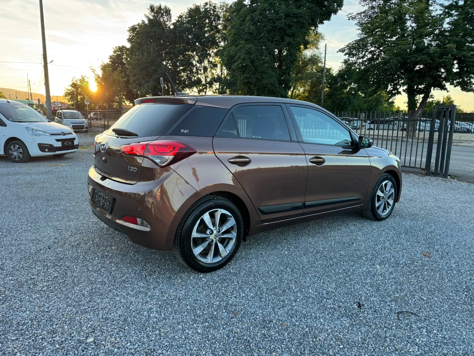 Hyundai I20 1.25i NAVI!! Camera!! LED!! PLAY Edition!!, снимка 7 - Автомобили и джипове - 54961562