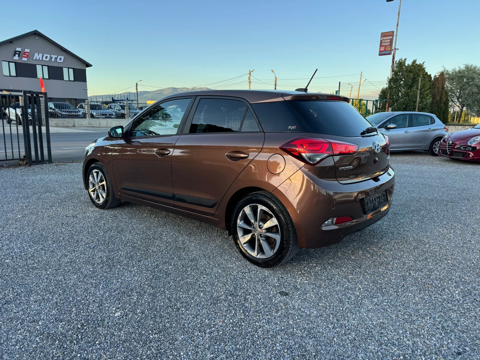 Hyundai I20 1.25i NAVI!! Camera!! LED!! PLAY Edition!!, снимка 4 - Автомобили и джипове - 54961562