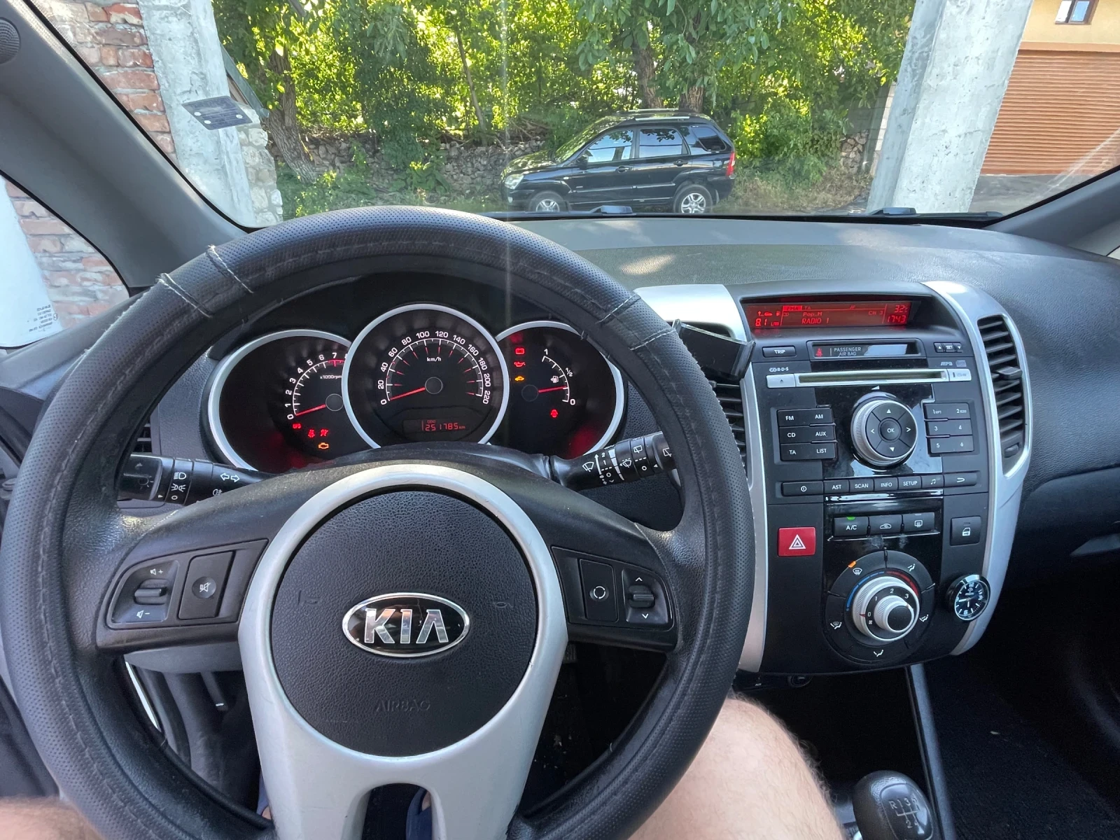 Kia Venga 1.4i 90 к.с. 2012 г. ГАЗ/РЕГИСТРИРАНА , снимка 9 - Автомобили и джипове - 55079541