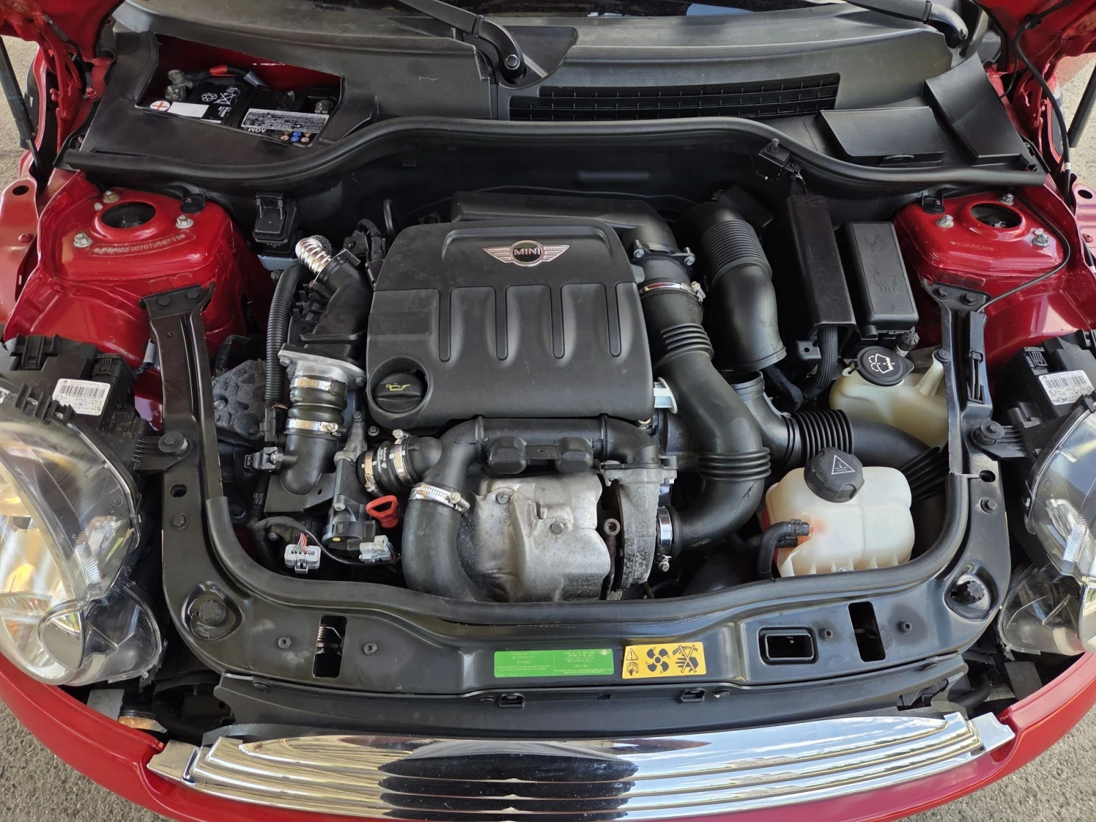 Mini Cooper 1, 6 xdi 90 hp, снимка 13 - Автомобили и джипове - 55663323
