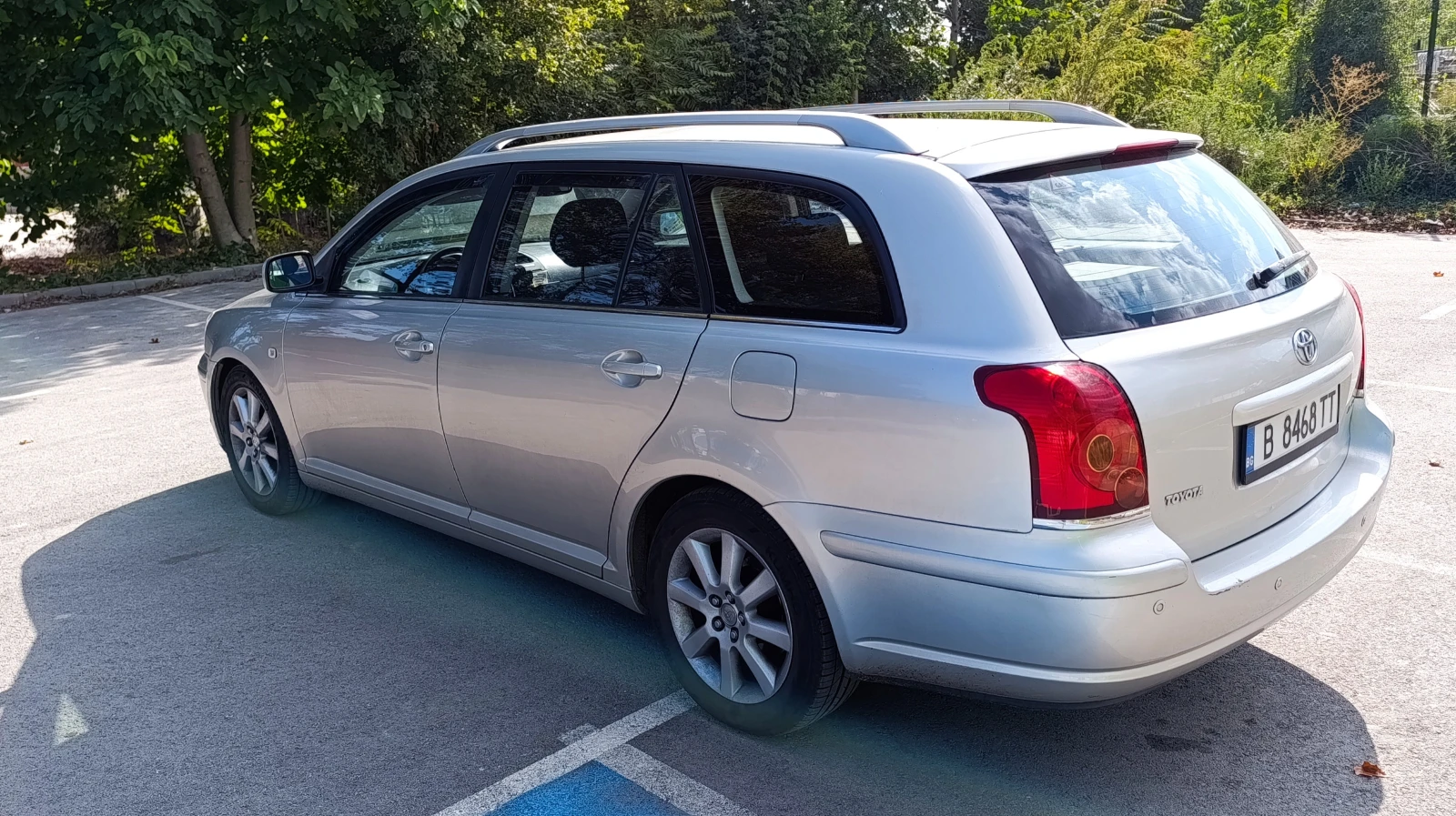 Toyota Avensis 1, 8VVTI, снимка 10 - Автомобили и джипове - 55935476