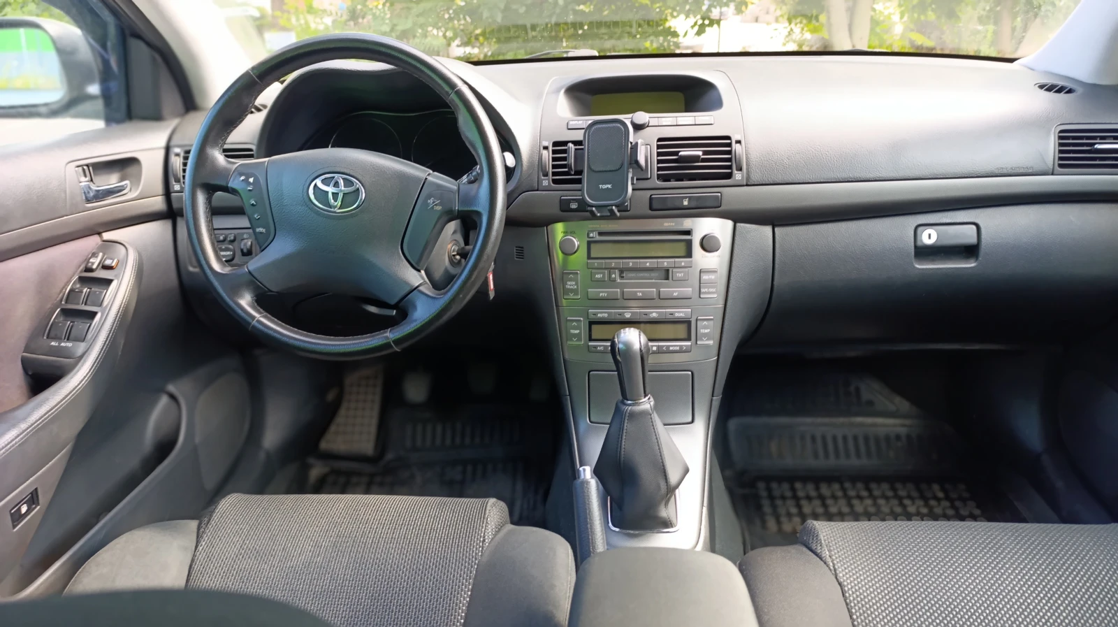 Toyota Avensis 1, 8VVTI, снимка 14 - Автомобили и джипове - 55935476