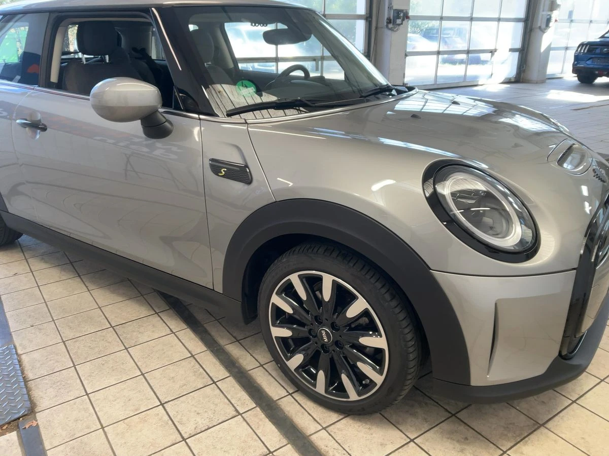 Mini Cooper SE Classic Trim, снимка 5 - Автомобили и джипове - 56135990