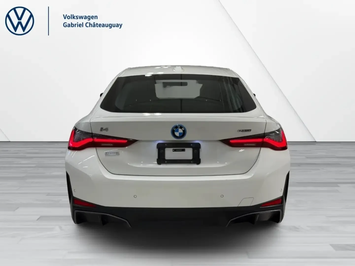 BMW i4 eDrive35* GRAN* COUPE* 360КАМЕРА* LANE* ASSIST* , снимка 6 - Автомобили и джипове - 56164398