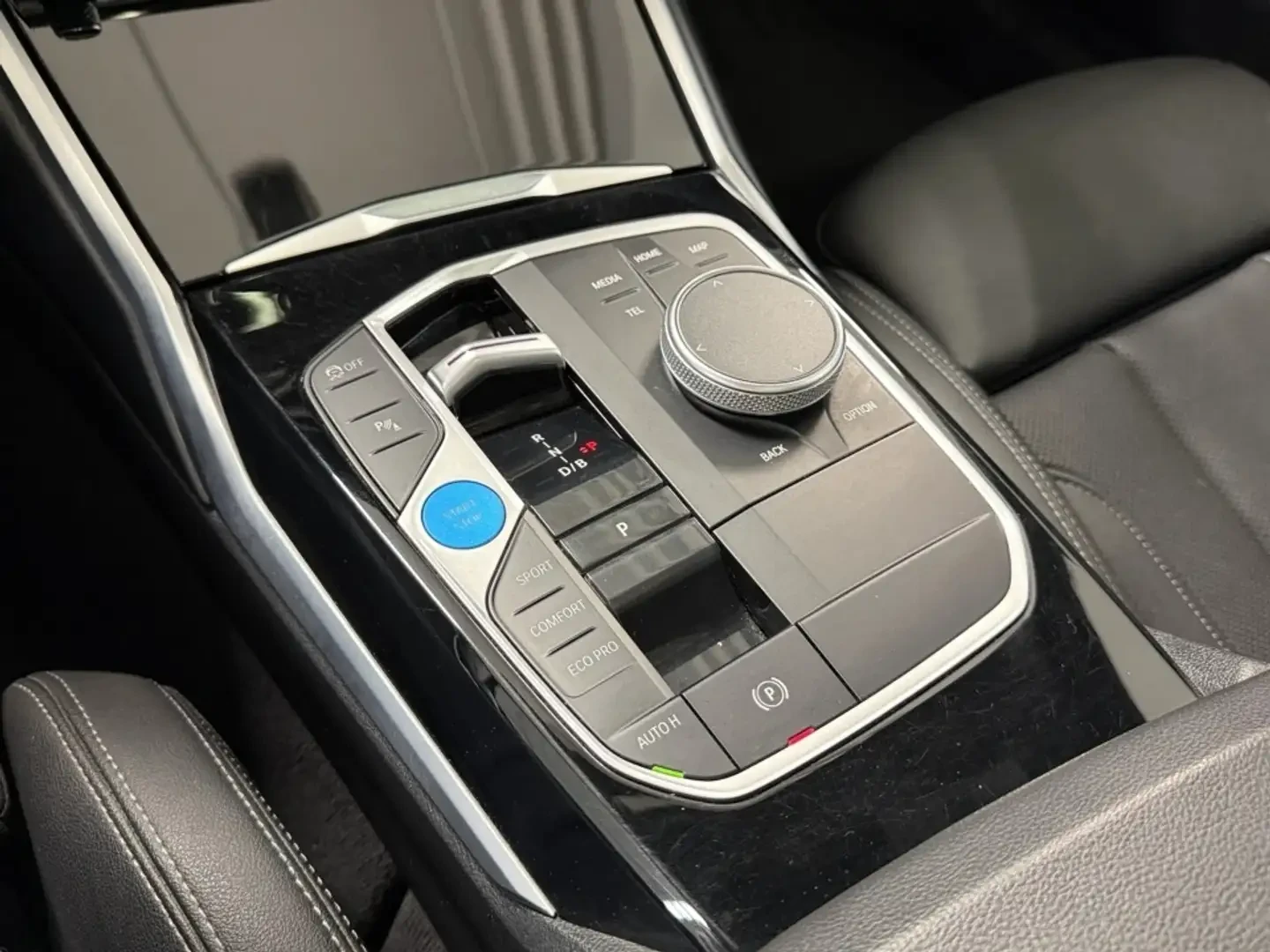 BMW i4 eDrive35* GRAN* COUPE* 360КАМЕРА* LANE* ASSIST* , снимка 12 - Автомобили и джипове - 56164398