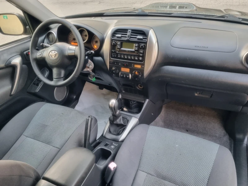 Toyota Rav4 2.0 d4d 4x4 115k.c ITALIA , снимка 16 - Автомобили и джипове - 47779702