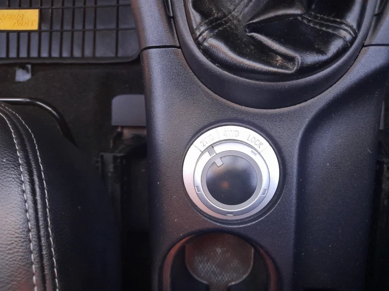 Peugeot 4007 2.2 HDI, снимка 12 - Автомобили и джипове - 52538937