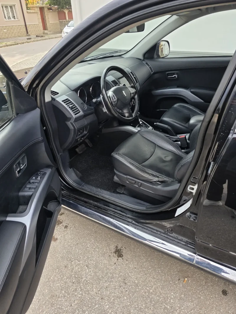 Peugeot 4007, снимка 8 - Автомобили и джипове - 52590151