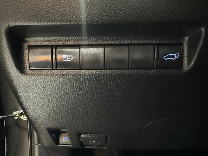 Toyota Rav4 Style* 4x4, снимка 13 - Автомобили и джипове - 52652935