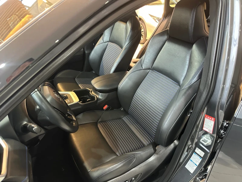 Toyota Rav4 Style* 4x4, снимка 9 - Автомобили и джипове - 52652935