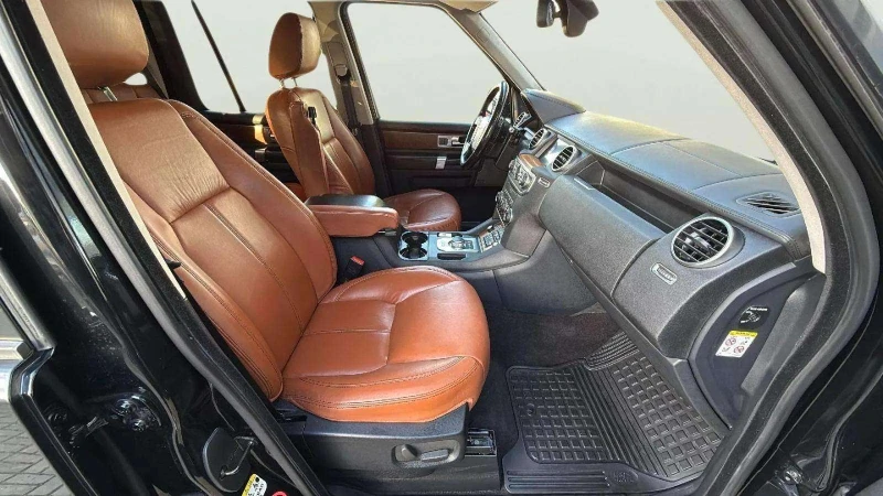 Land Rover Discovery 3.0 SDV6, снимка 12 - Автомобили и джипове - 53258284