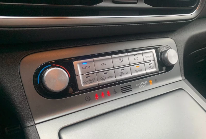 Hyundai Kona SELECT/136HP/LED/CAM/ACC/CPLAY/DIGI/756g, снимка 8 - Автомобили и джипове - 53356123