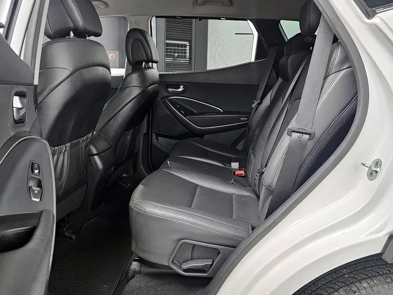 Hyundai Santa fe 2.0 , снимка 12 - Автомобили и джипове - 54256658