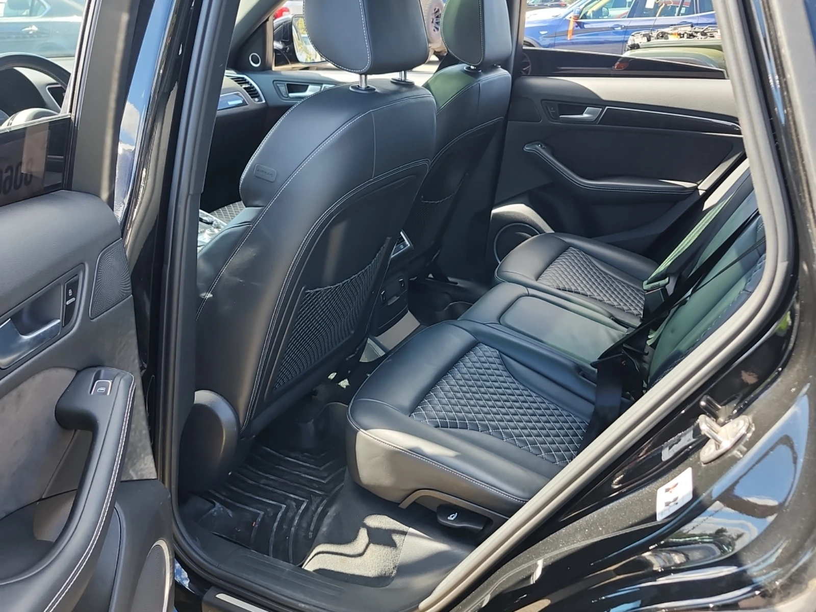 Audi SQ5 * DYNAMIC EDITION * CARFAX * ЦЕНА ДО БГ - изображение 9
