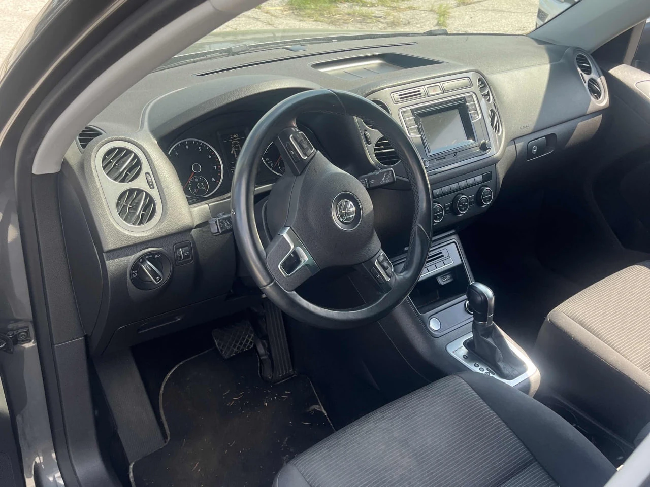 VW Tiguan CARFAX* АВТОФИНАНСИРАНЕ* БЕЗ ПЪРВОНАЧАЛНА ВНОСКА*  - изображение 9