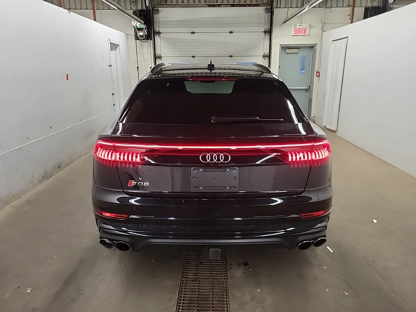 Audi SQ8 4.0 TFSI QUATTRO* CARFAX * БЕЗ ПЪРВОНАЧАЛНА ВНОСКА - изображение 6