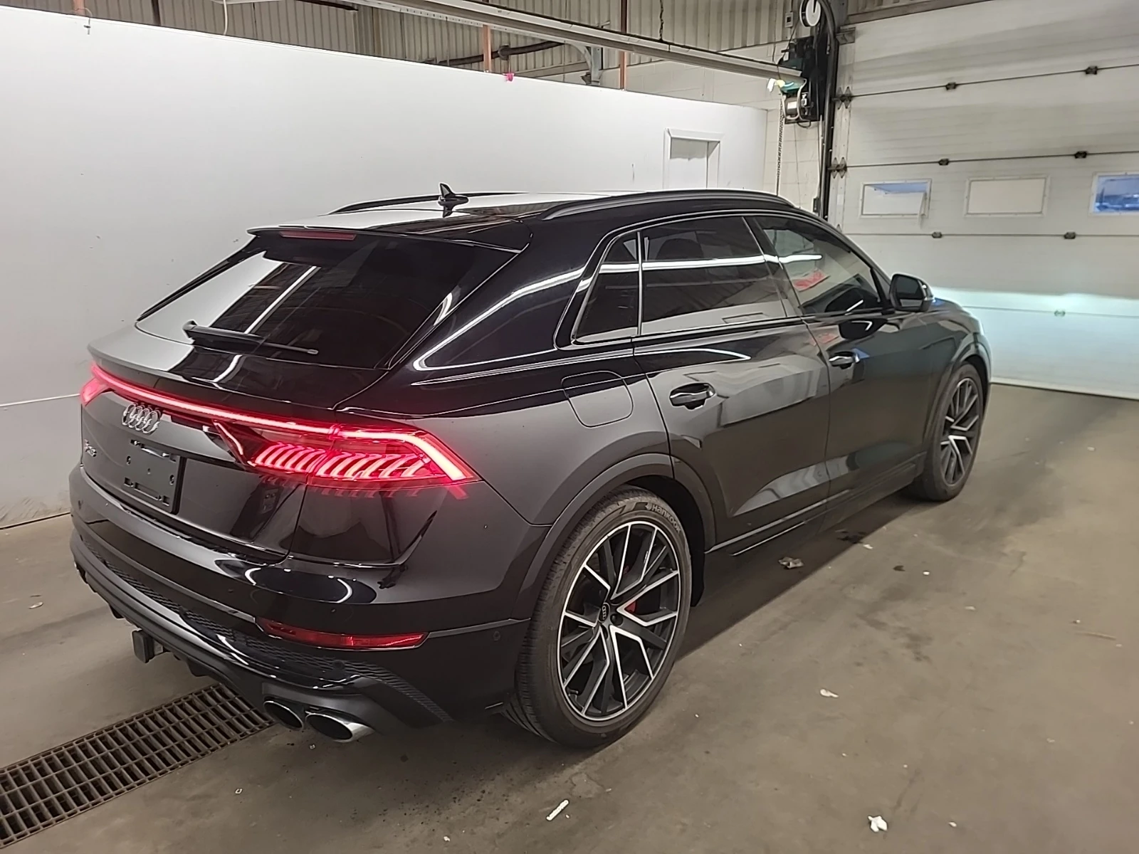 Audi SQ8 4.0 TFSI QUATTRO* CARFAX * БЕЗ ПЪРВОНАЧАЛНА ВНОСКА - изображение 3