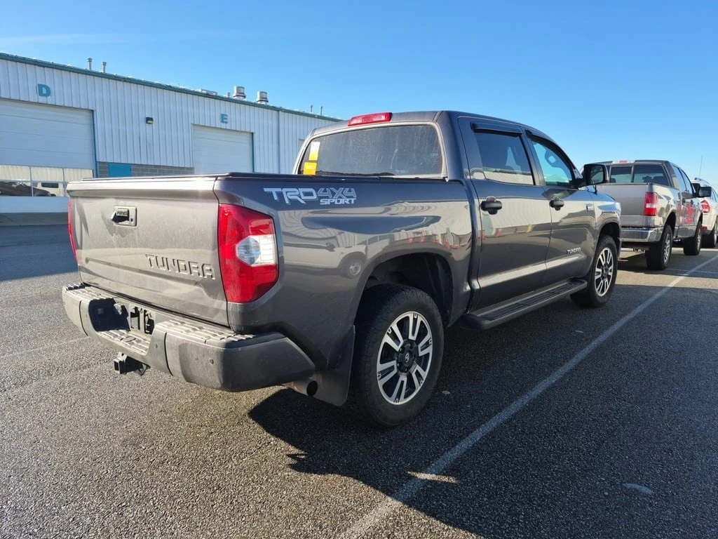 Toyota Tundra SR5 PLUS CREW CAB SHORT BED | CARFAX - изображение 3