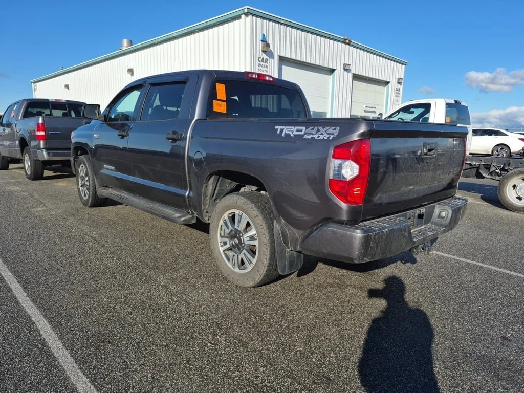 Toyota Tundra SR5 PLUS CREW CAB SHORT BED | CARFAX - изображение 5