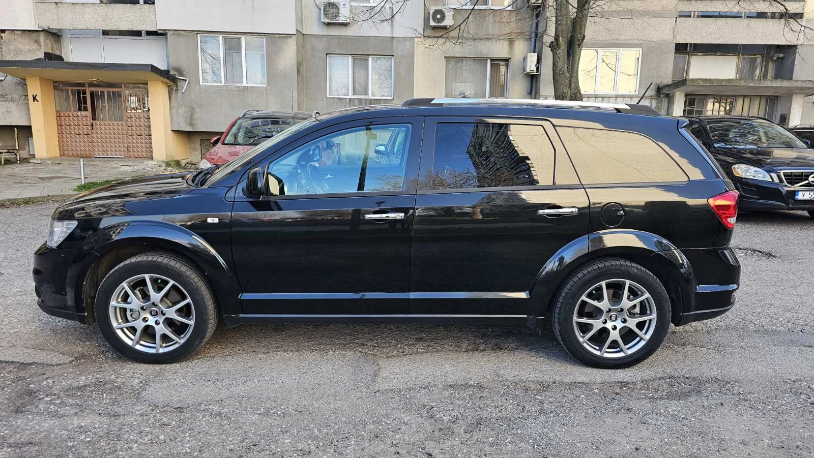 Fiat Freemont 2.0Mjet/170/4x4 Първи собственик!!! Автомат!, снимка 6 - Автомобили и джипове - 53850146