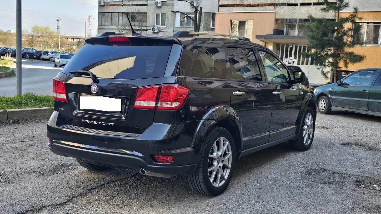 Fiat Freemont 2.0Mjet/170/4x4 Първи собственик!!! Автомат!, снимка 5 - Автомобили и джипове - 53850146