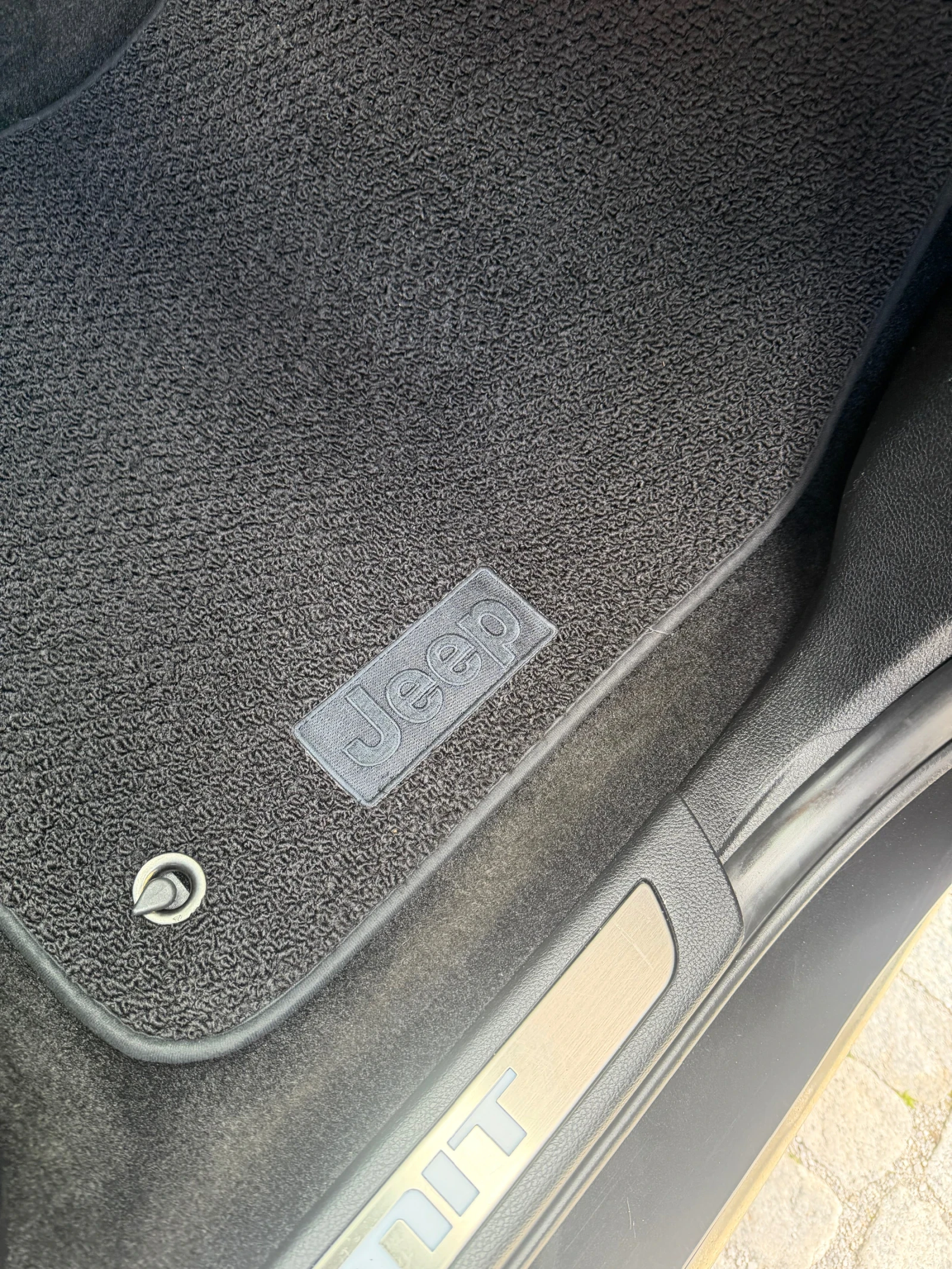 Jeep Grand cherokee SUMIT Швейцария , снимка 10 - Автомобили и джипове - 54146407