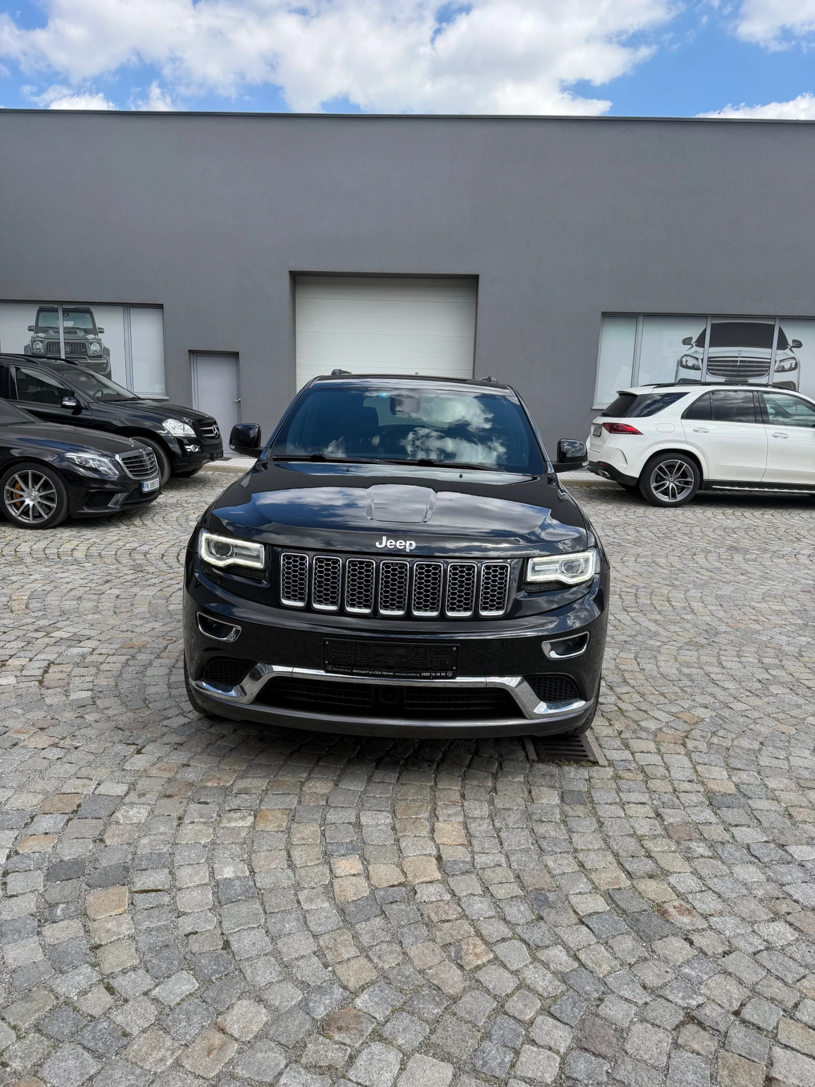 Jeep Grand cherokee SUMIT Швейцария , снимка 3 - Автомобили и джипове - 54146407