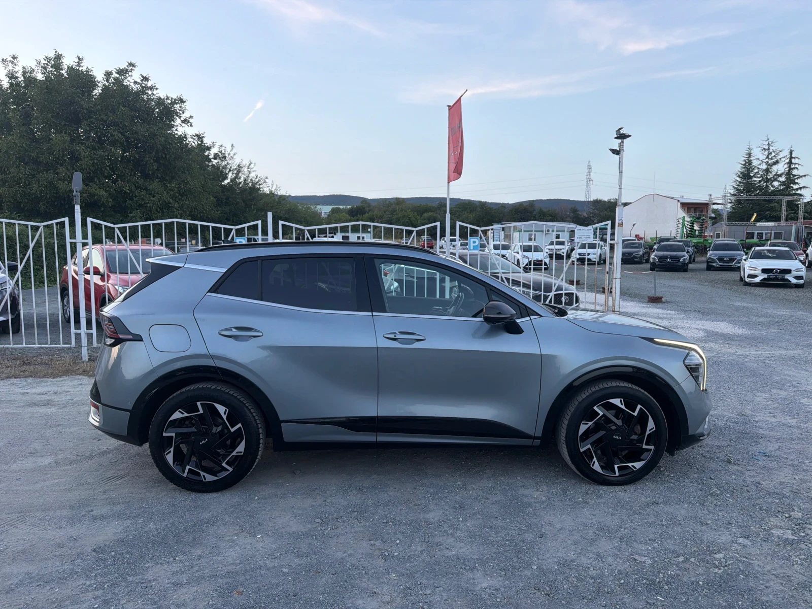 Kia Sportage GT LINE PLUS / 1.6 PHEV / AWD / 360 / ОБДУХВАНЕ , снимка 4 - Автомобили и джипове - 55869725