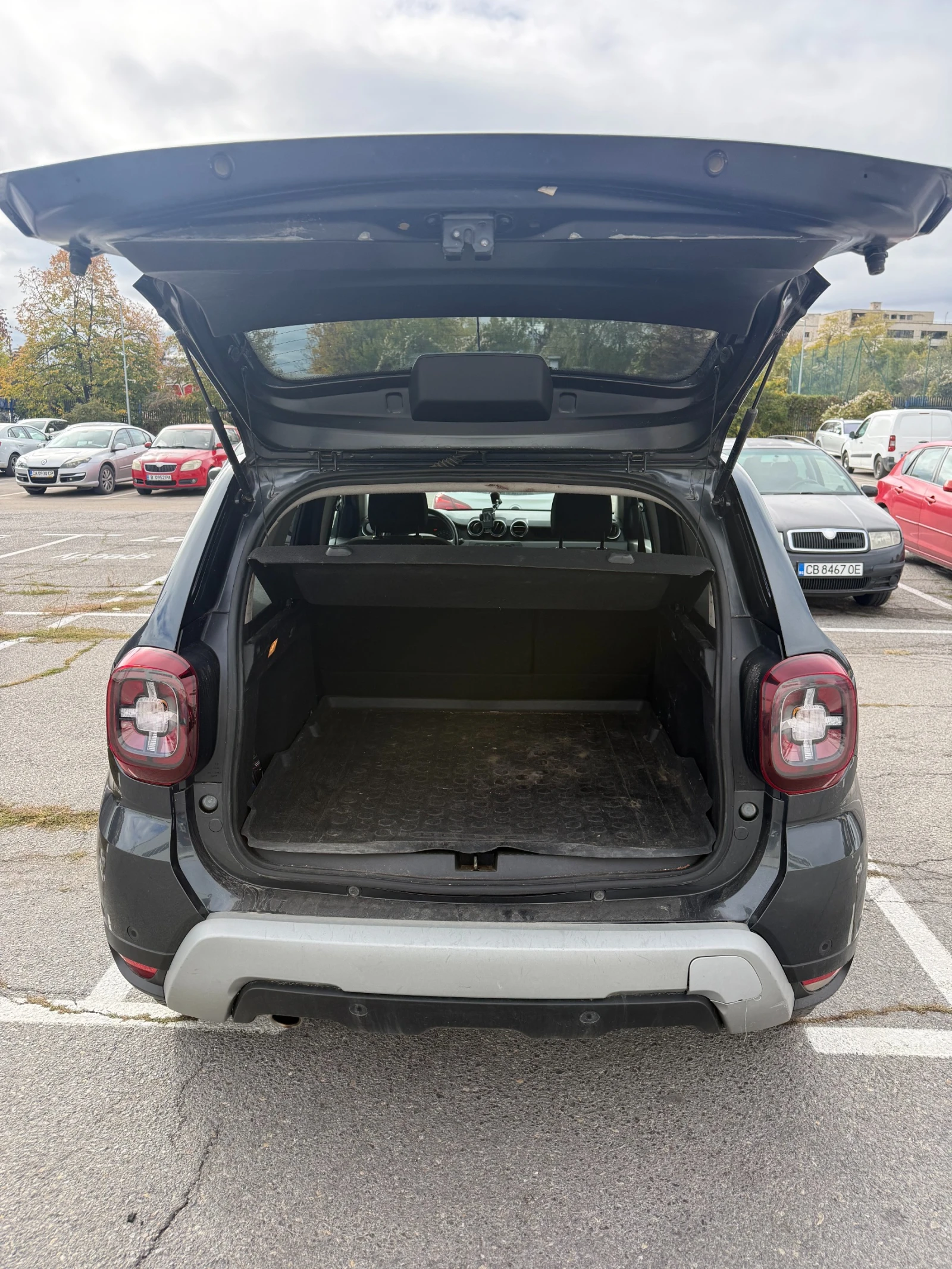Dacia Duster, снимка 5 - Автомобили и джипове - 56700406