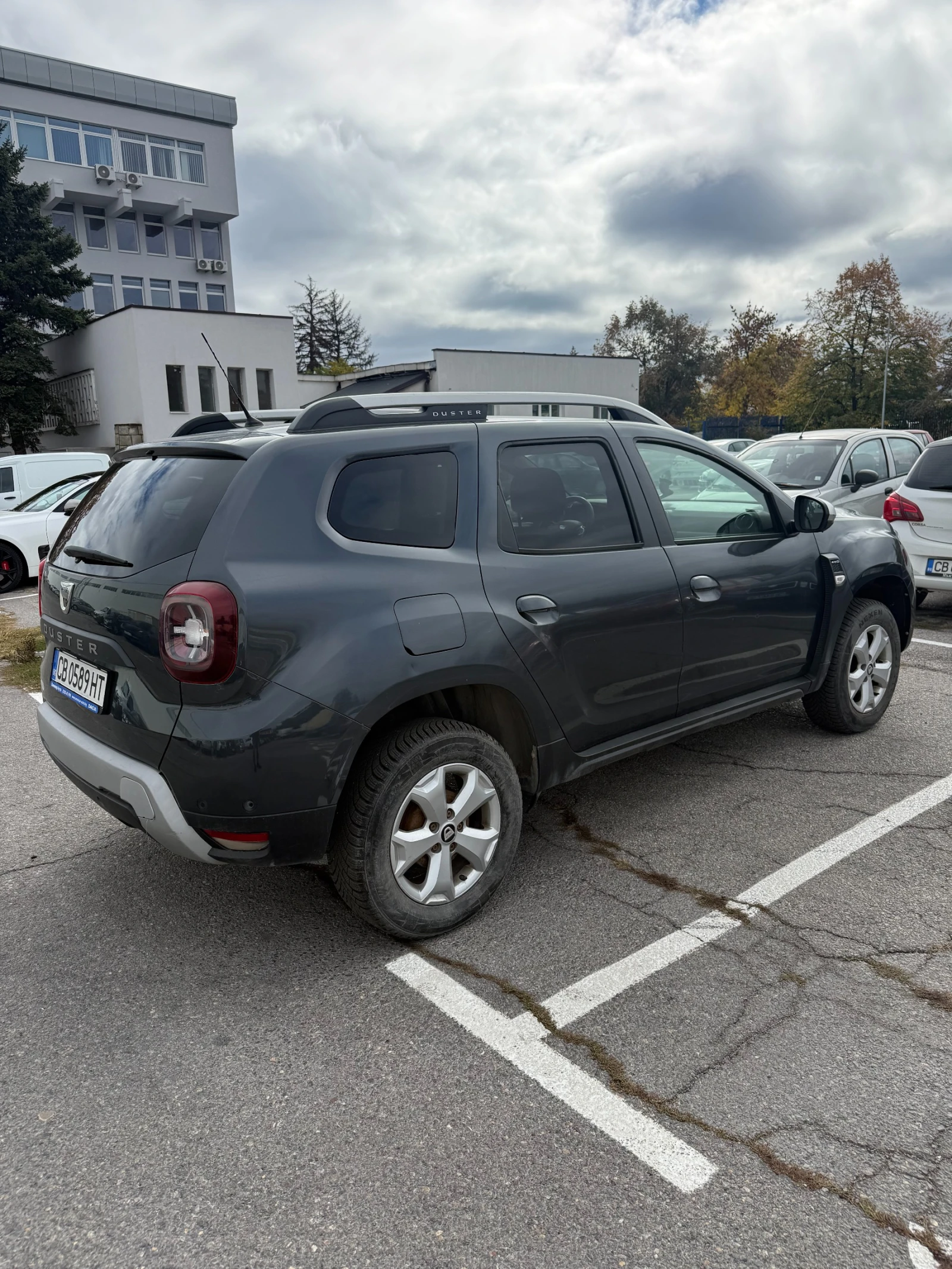 Dacia Duster, снимка 6 - Автомобили и джипове - 56700406