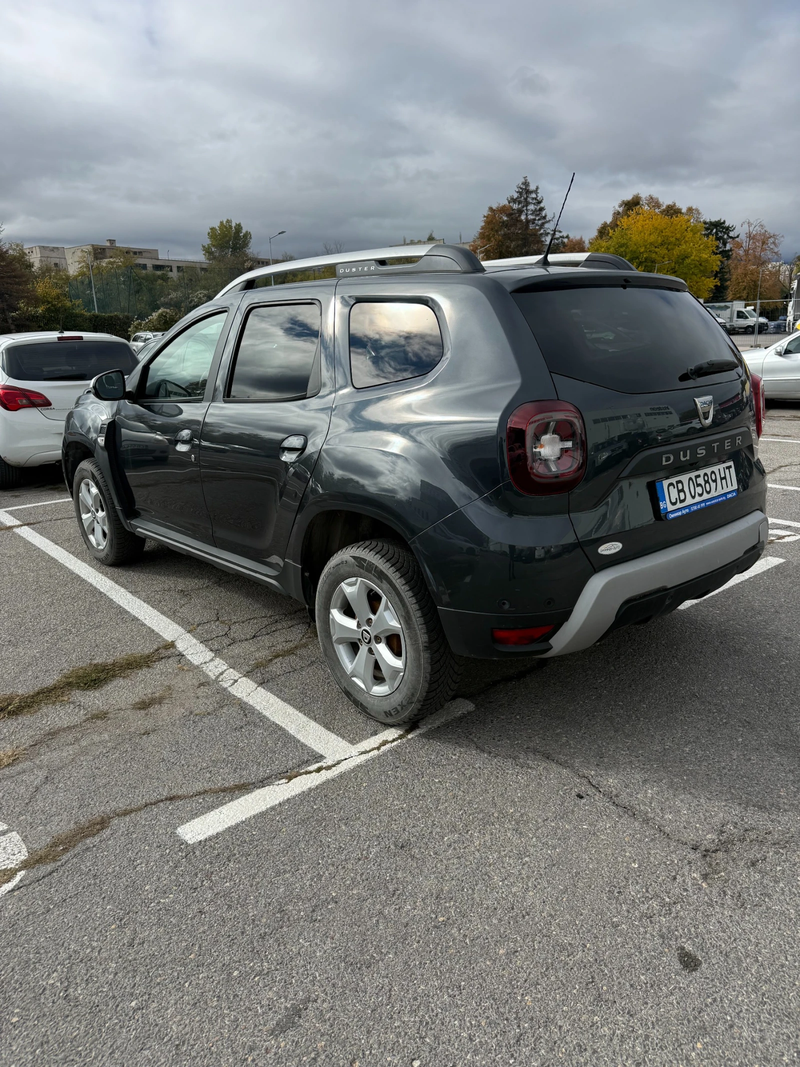 Dacia Duster, снимка 4 - Автомобили и джипове - 56700406