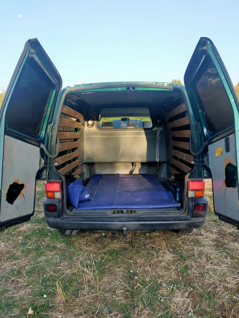 VW T4, снимка 10 - Бусове и автобуси - 46985807