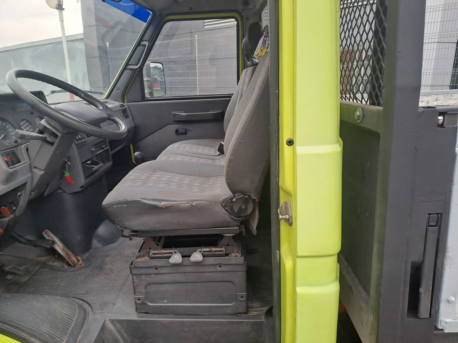 Iveco Daily 2.5тд.Италия.3странен.Италия - изображение 7