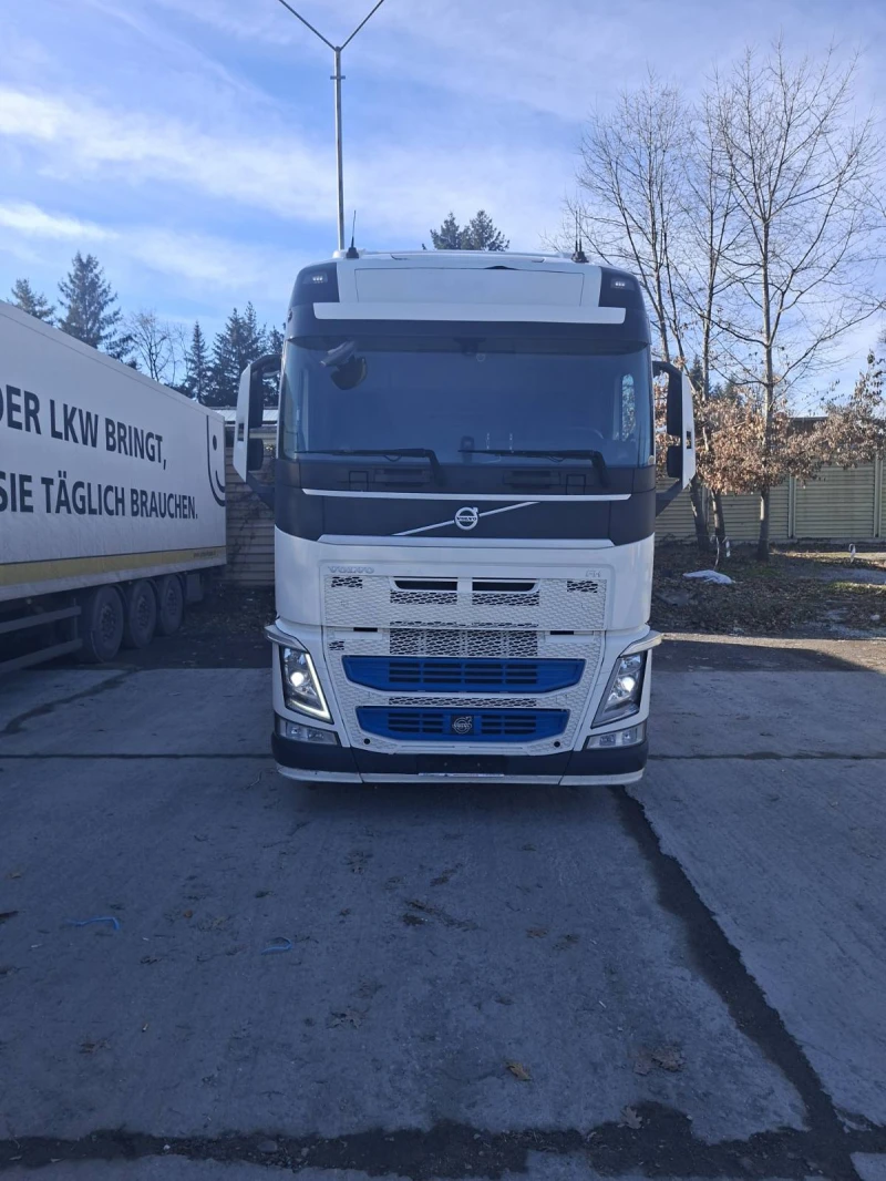 Volvo Fh 4X2, снимка 2 - Камиони - 53110408