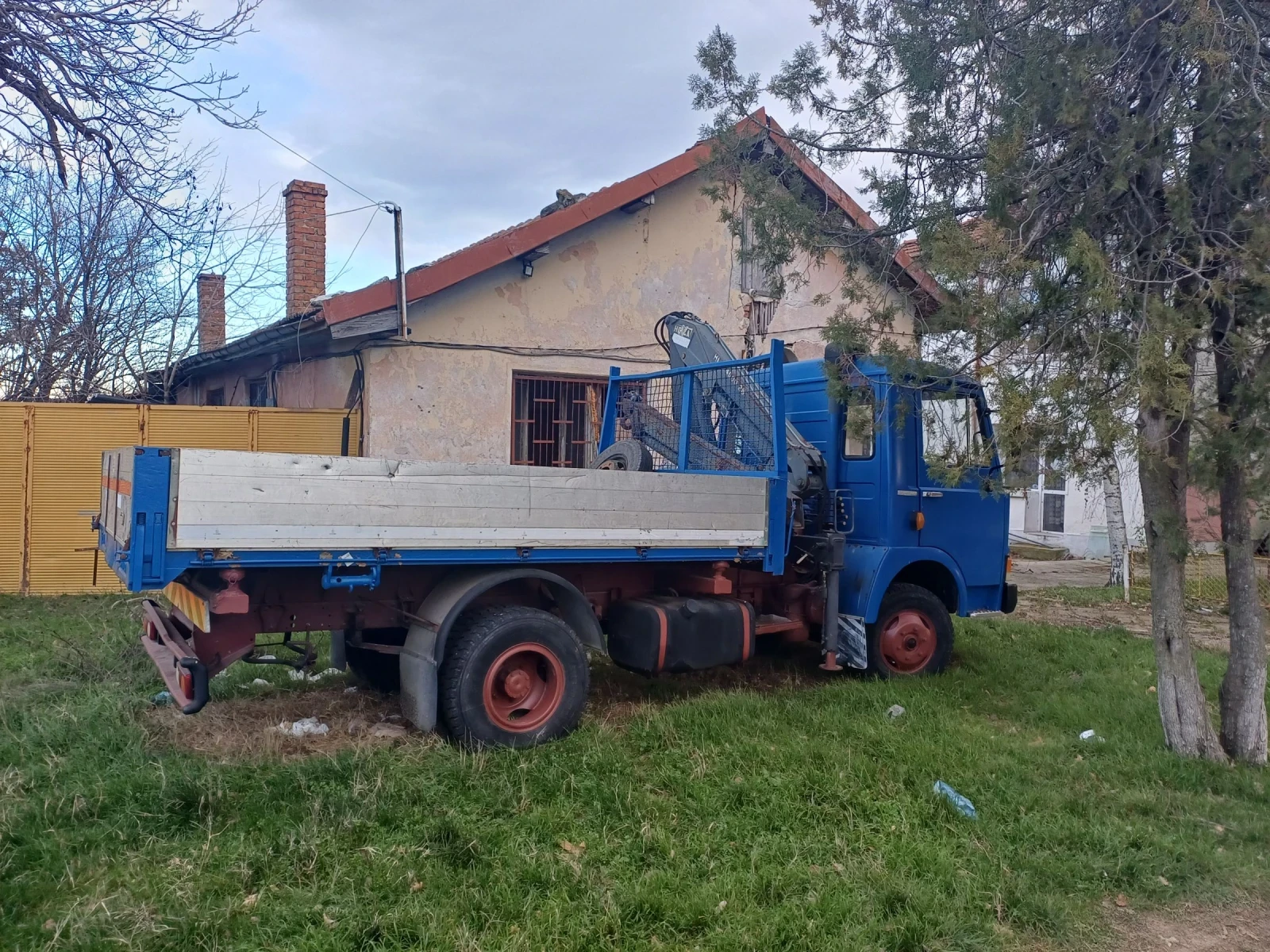 Iveco 5010 Самосвал с Кран - изображение 8