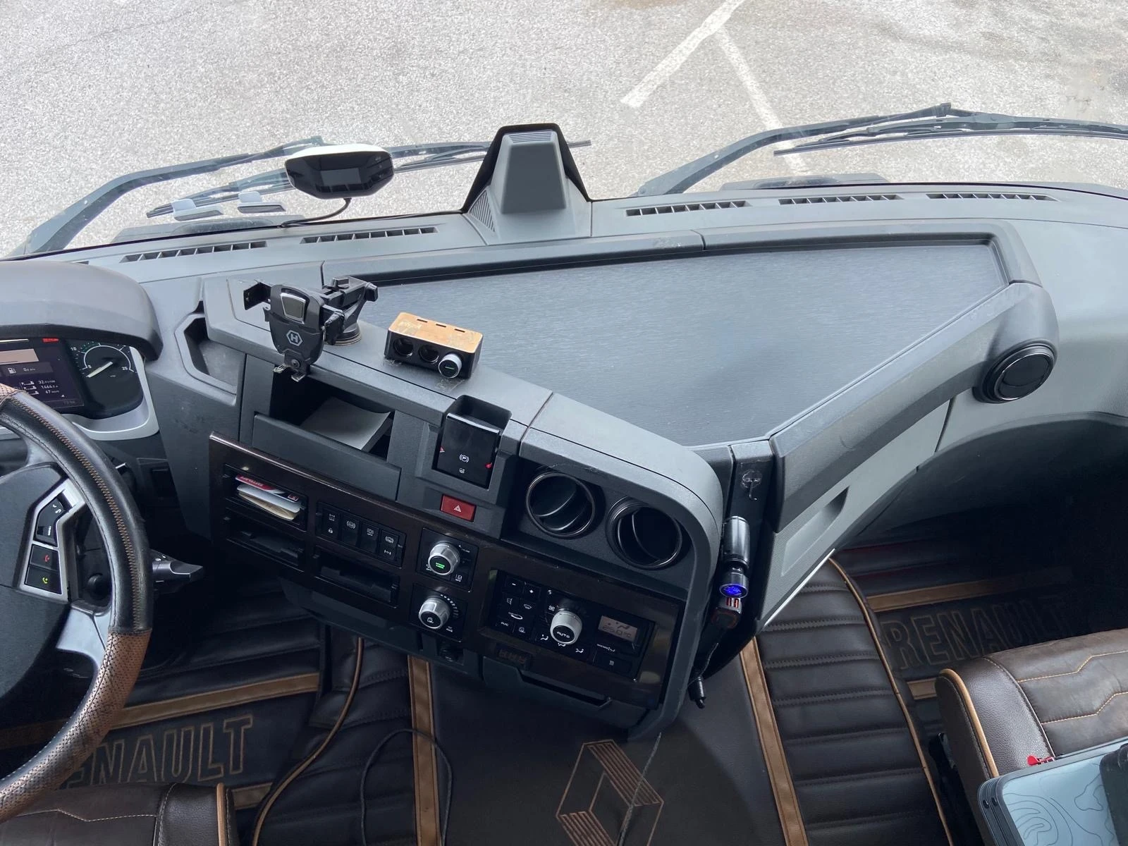 Renault T, снимка 9 - Камиони - 56727085