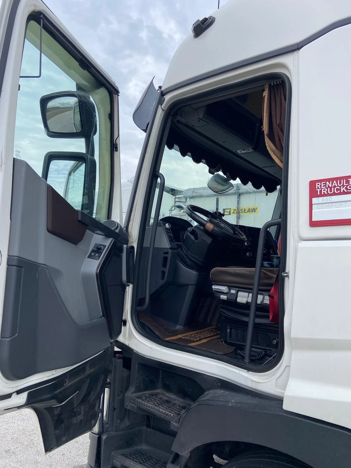 Renault T, снимка 4 - Камиони - 56727085