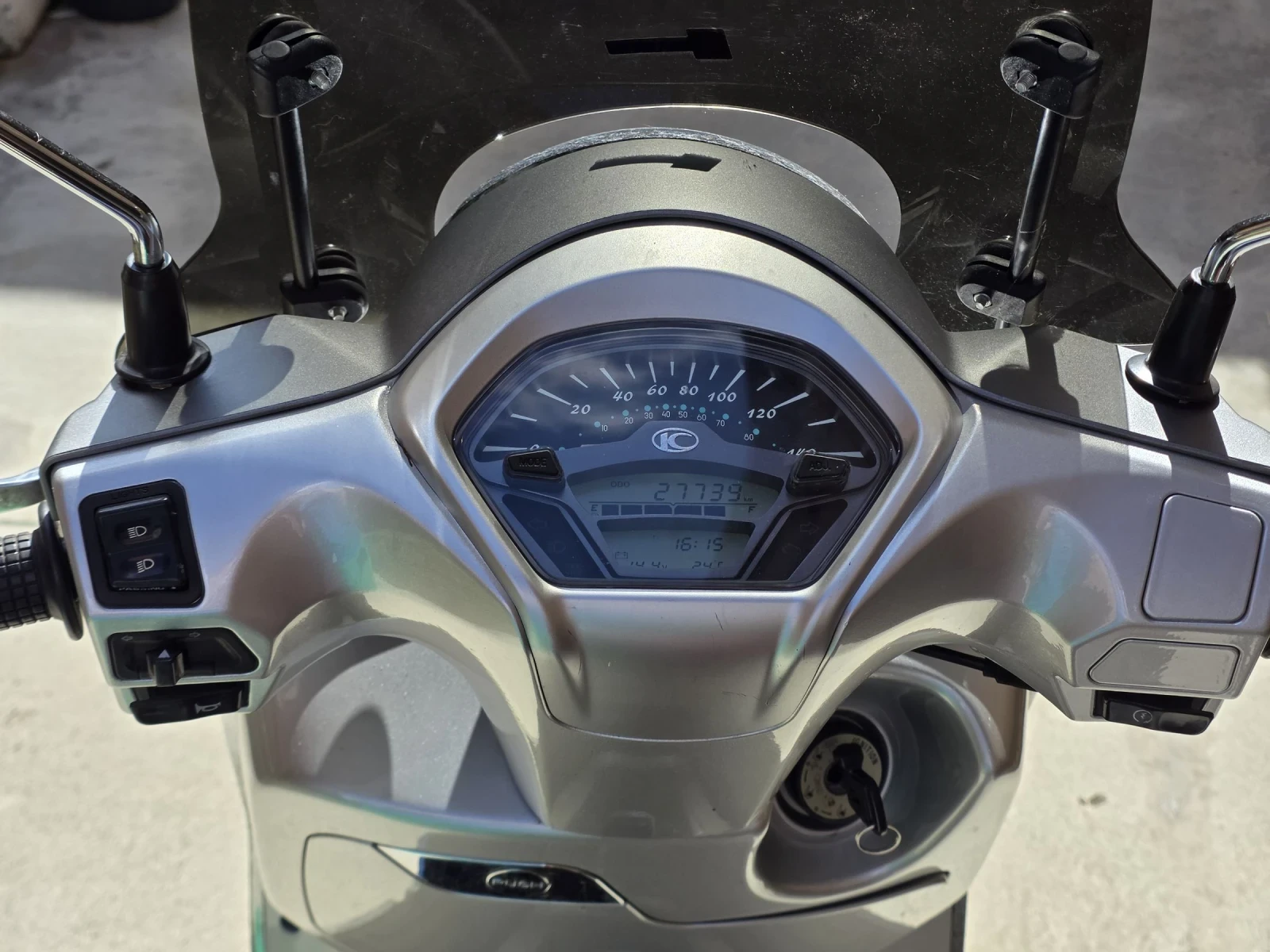 Kymco Like 125 2020 г., снимка 7 - Мотоциклети и мототехника - 54894593