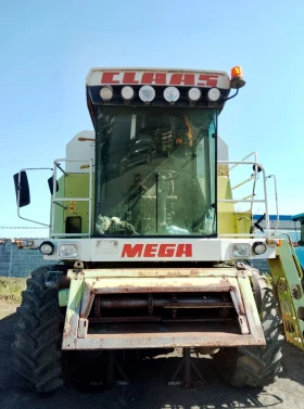 Комбайн Claas Mega 218, снимка 1
