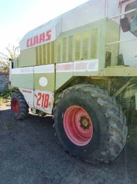 Комбайн Claas Mega 218, снимка 3